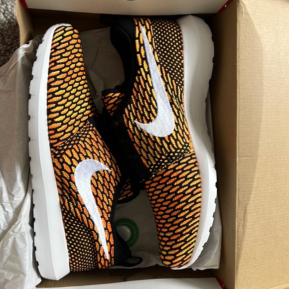 Nike Other - Nike Roshe NM Flyknit